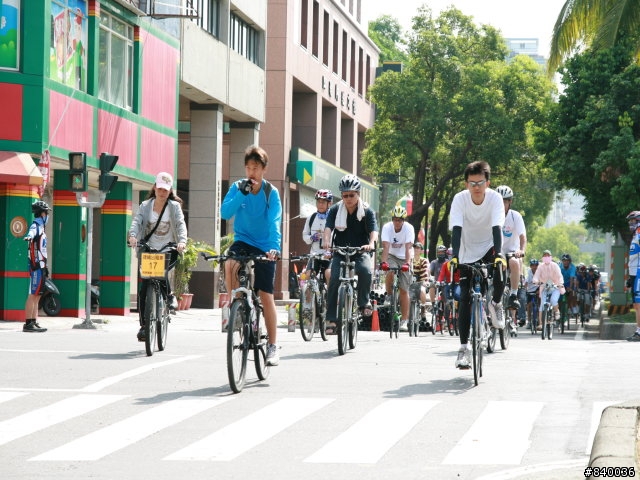 **高雄市5/4自行車日照片大集合**