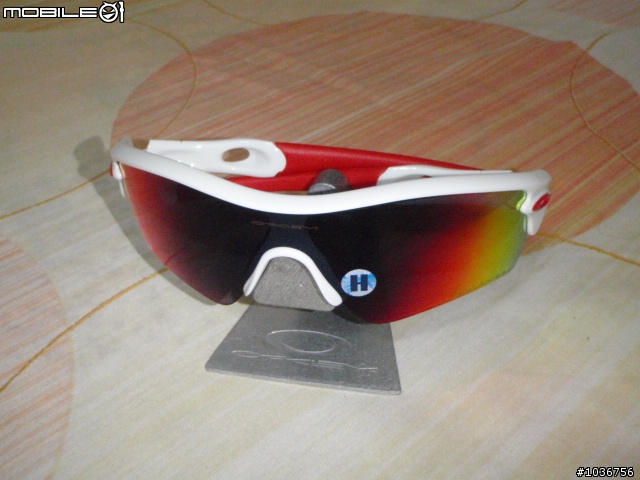 [開箱分享]超炫OAKLEY紅吱吱的POLARIZED RADAR PATH