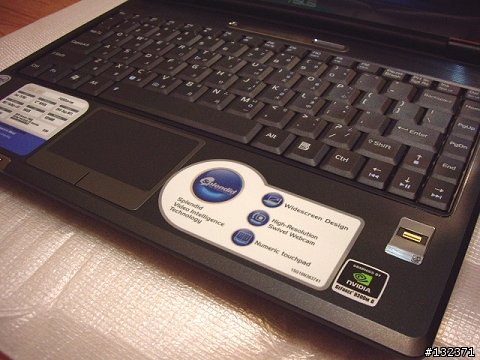 [簡單開箱]asus F9sg NB