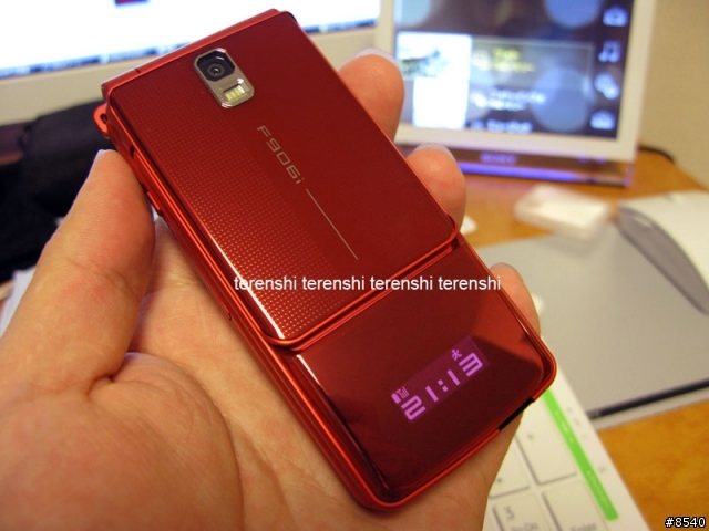 DOCOMO 906i series 首發第三撃 F906i 開箱圖