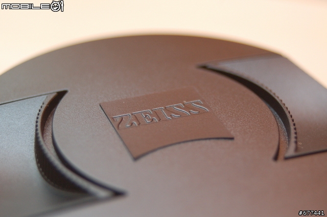 【分享】Carl Zeiss Planar T* 1.4/85mm ZF 開箱照