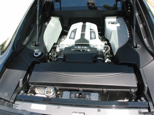 Posting my 08 brand new Audi R8