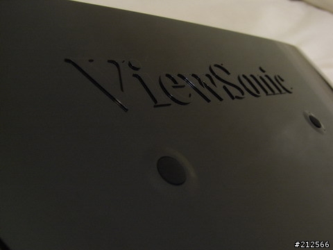 [開箱文] ViewSonic VX1962wmp 高跟鞋機 開箱新鮮試