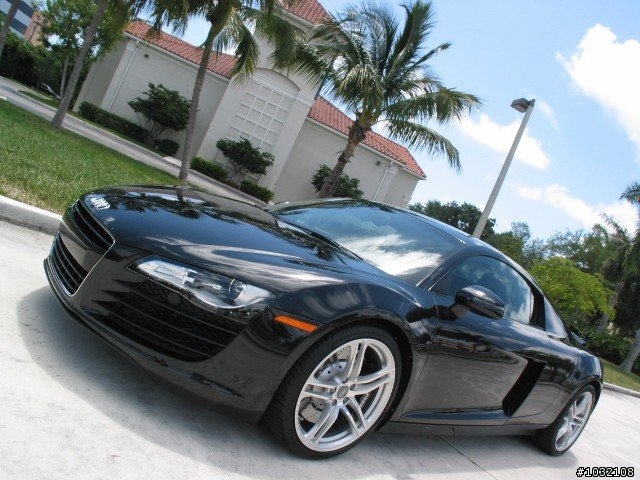 Posting my 08 brand new Audi R8