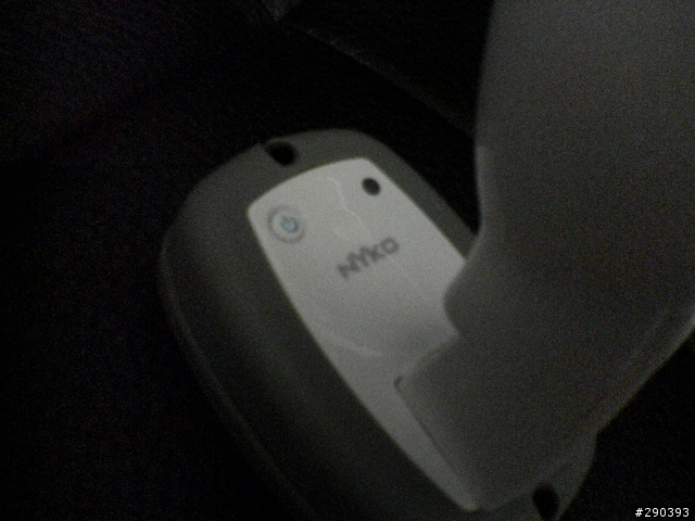 [開箱] Wii 無線左手套件 NYKO Cord-Free