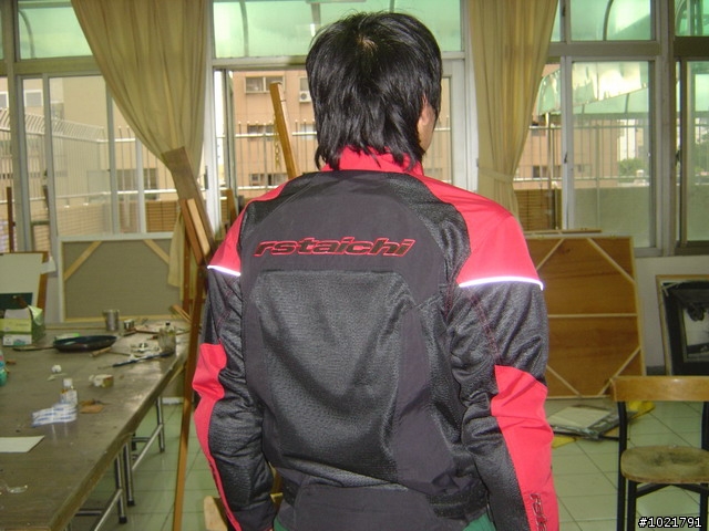 （分享）半身的防護-RSJ230防摔衣，SBK SK2短手套