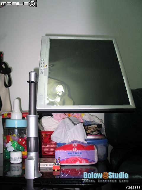 [不專業的開箱文]HOOLIN LCD Monitor Arm LA2-23單螢幕懸臂 + LA2-23w雙螢幕懸臂