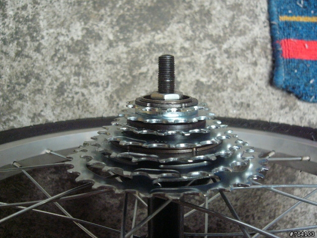 修改不知名的16吋小折做為4+2的理想座騎