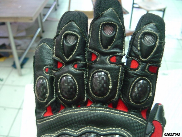 （分享）半身的防護-RSJ230防摔衣，SBK SK2短手套