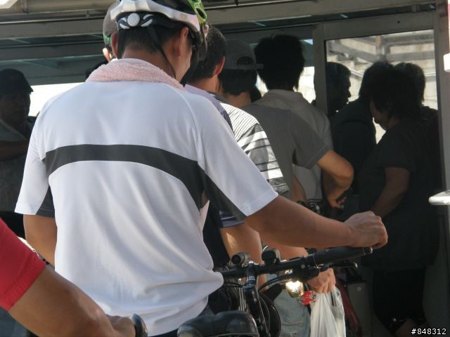 台灣琉球 -之- 海水正藍