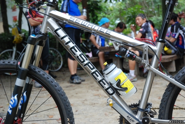 [分享]鈦合金雙避震登山車 LiteSpeed Sewanee Ti MTB