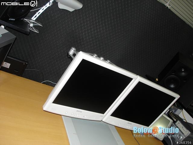 [不專業的開箱文]HOOLIN LCD Monitor Arm LA2-23單螢幕懸臂 + LA2-23w雙螢幕懸臂