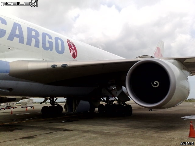 [圖多] N82 隨手拍 747-400F 全貨機