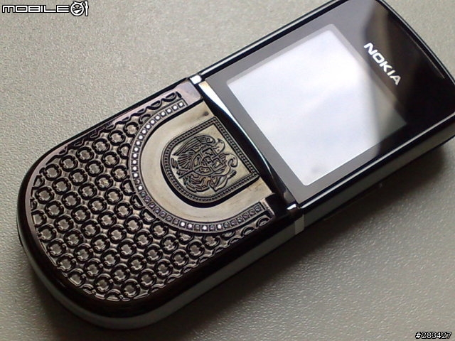 [ 分享 ] Nokia 8800 Sirocco 魔鬼魚版