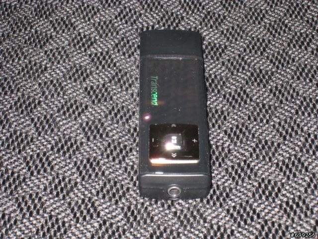 [開箱] 創見T.sonic 320 MP3隨身碟 酒紅&黑色 (圖多)