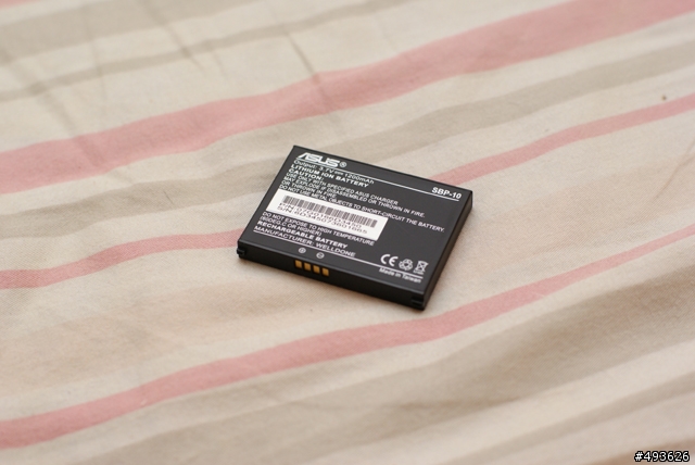 ASUS 3G QWERTY機M530w開箱文
