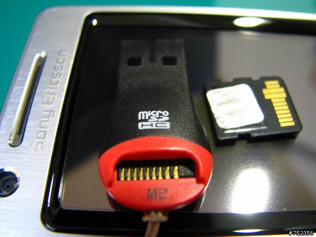 [分享]SanDisk M2-8G記憶卡(支援SE手機測試)