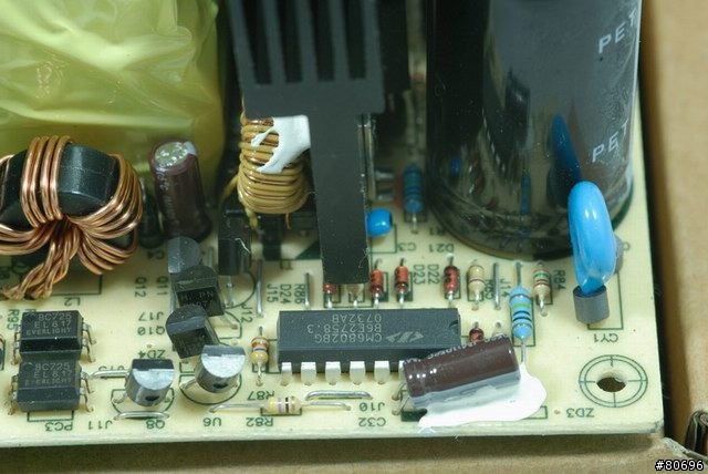 保銳魔族MODU 82+ 625W模組化電源供應器簡介及測試