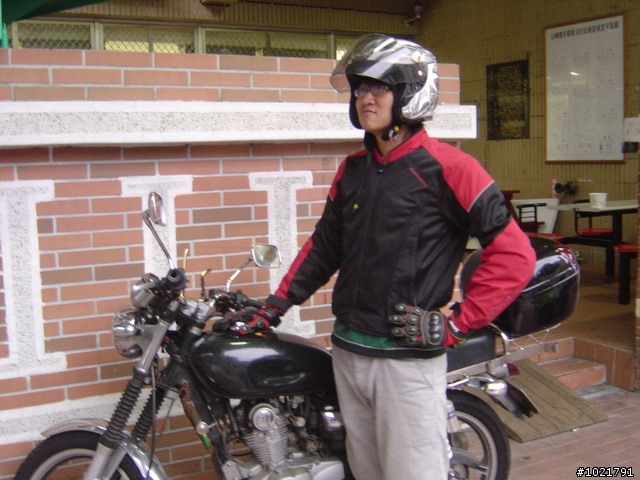 （分享）半身的防護-RSJ230防摔衣，SBK SK2短手套