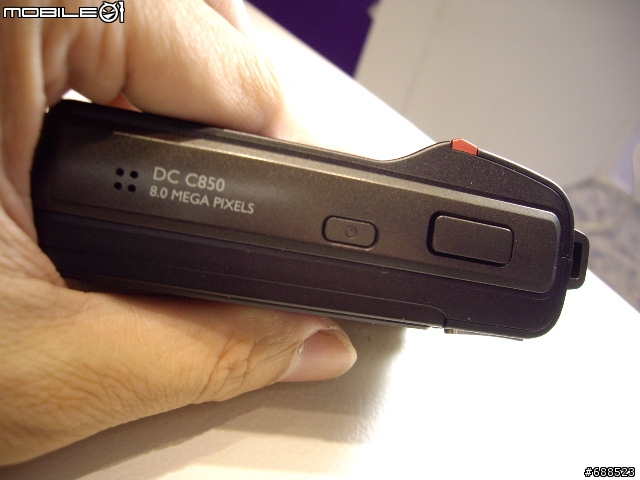 [開箱] 皮質握把的小DC-BenQ C850