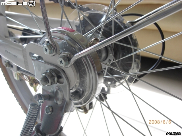 (開箱文)連日本也缺車的避震入門賣場車  3x8 24速完改......