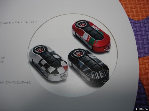 今天去試駕了FIAT 500,真的是對它的印象大幅改觀!!!  in JAPAN