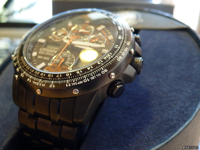 [非常超級無敵不專業之分享] Citizen 電波+光動能飛行錶 + Luminox 不曉得型號的錶