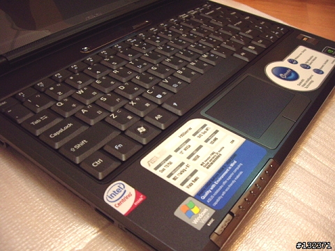 [簡單開箱]asus F9sg NB