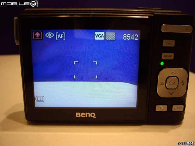 [開箱] 皮質握把的小DC-BenQ C850