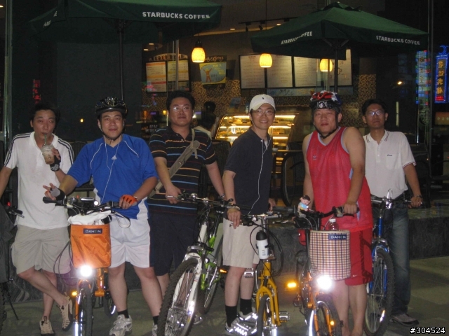 蘇州常熟大隻車隊夜騎..............尚湖+星巴克咖啡(blaze*3 Dahon sp16 * 2 birdy*1)