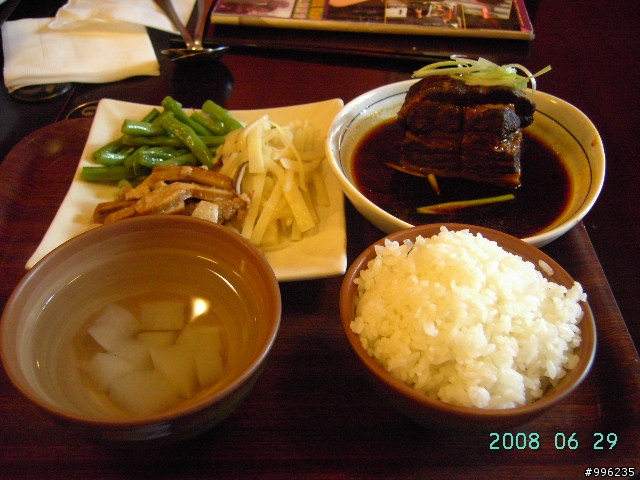 台北縣新莊講談茶舍之東坡肉
