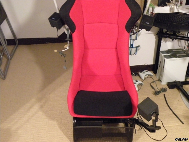 [組裝開箱文]家用  DIY  xbox360  蒼蠅人專用多螢幕賽車座(6/4初版定裝照)