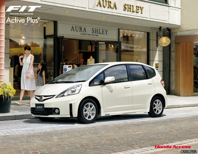 HONDA-FIT-JAPAN(新增照片)...活逮FIT測試版!!!