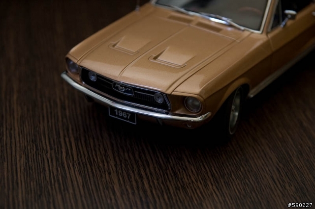 AutoArt 1/18 Ford Mustang GT 390 開箱文