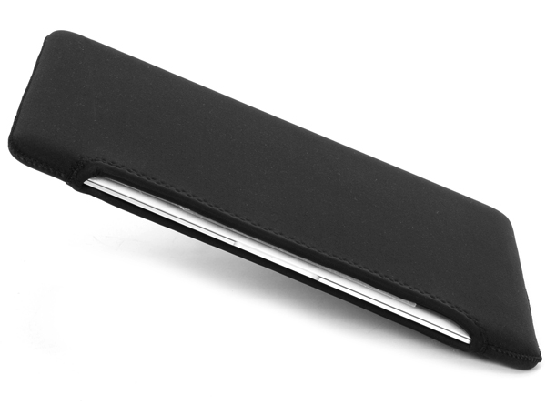 Artisan & Artist 推出Macbook Air's Case MBAIR-500