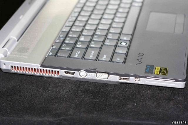 [開箱文] SONY VAIO VGN-FZ92S 日規機 VOM版