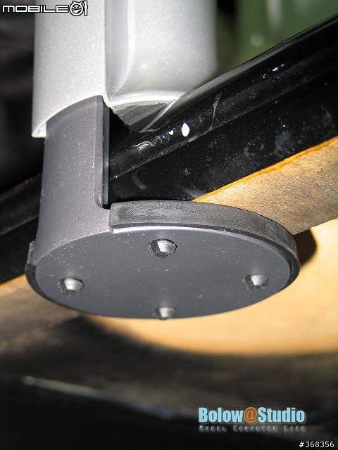 [不專業的開箱文]HOOLIN LCD Monitor Arm LA2-23單螢幕懸臂 + LA2-23w雙螢幕懸臂