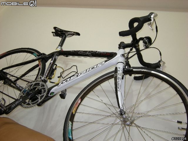 (開箱文)金屬價格高漲 只好買非金屬的碳纖車架.....08MERIDA 907