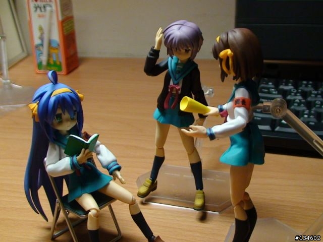 [分享]Figma的可動人型 此方泉.涼宮春日.長門有西