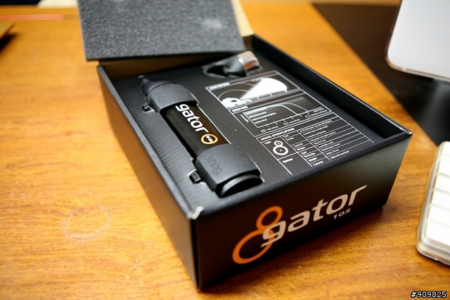 夜騎常換車燈電池～煩死了！換這種Gator 105蛙燈試試～開箱文！