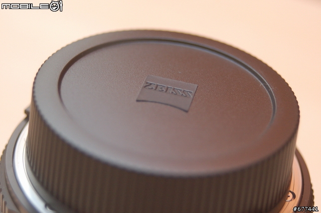 【分享】Carl Zeiss Planar T* 1.4/85mm ZF 開箱照