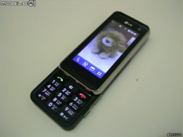 [開箱] LG KF700 簡易開箱分享......