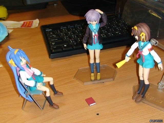 [分享]Figma的可動人型 此方泉.涼宮春日.長門有西