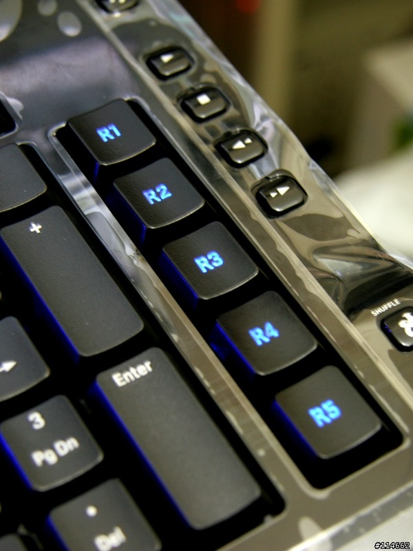 [蛇之閃光文]Razer全套裝備，群蛇出動開箱文