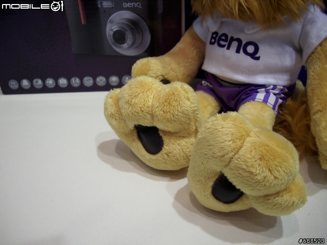 [開箱] 皮質握把的小DC-BenQ C850
