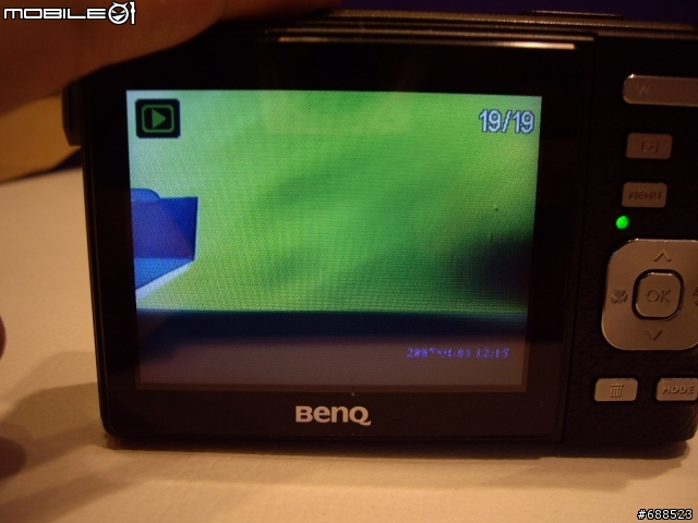 [開箱] 皮質握把的小DC-BenQ C850
