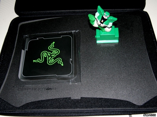 [蛇之閃光文]Razer全套裝備，群蛇出動開箱文