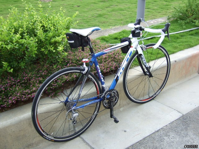 (簡單分享)08' FUJI Roubaix (ASIA) RC-11我的第一台公路車