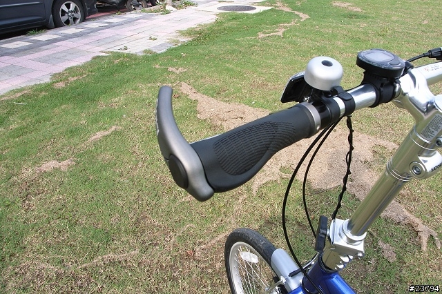小弟第一台摺疊車....