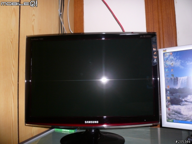 Samsung T220G 22吋寬琉璃紅鏡面面板DVI液晶[開箱文]